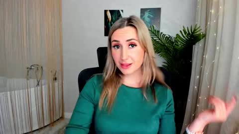 Olivia online show from 28, 2, 2025