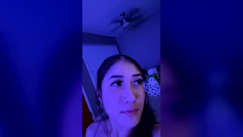 Snapshot of goldennasiaa chatting on 17, 12, 2025 goldennasiaa online show from 17, 12, 2025