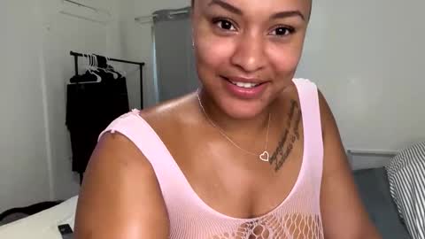 GoldenPuss online show from 9, 11, 2025