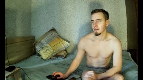 Snapshot of gonzotrash chatting on 4, 12, 2024 GonzotrasH online show from 4, 12, 2024