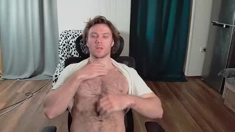 Snapshot of gonzotrash chatting on 6, 5, 2026 GonzotrasH online show from 6, 5, 2026