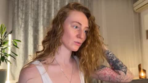 Snapshot of good__choice chatting on 22, 12, 2025 Polly online show from 22, 12, 2025