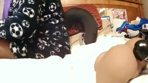 Juicy Booty online show from 19, 12, 2024