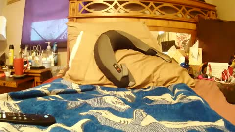Juicy Booty online show from 9, 10, 2025