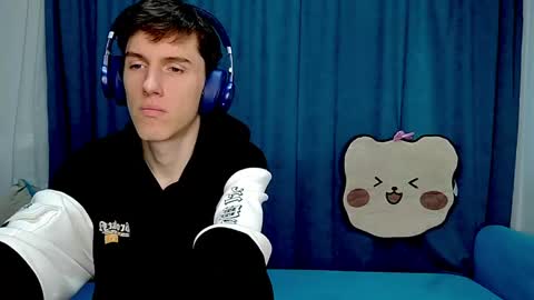 Snapshot of goodboyluca chatting on 16, 4, 2026 Luca online show from 16, 4, 2026