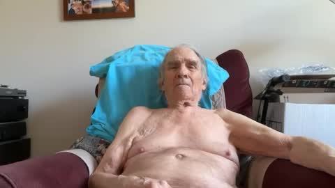 Sweet old guy online show from 31, 5, 2026