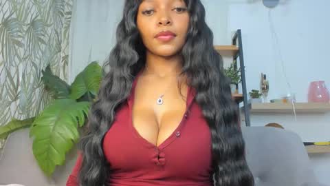 Snapshot of goofyshygirl1 chatting on 14, 12, 2025 Dominique online show from 14, 12, 2025