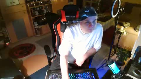 google5001 online show from 21, 12, 2025