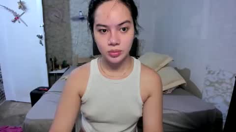 geneviev online show from 15, 12, 2025