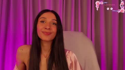 Snapshot of gorgeous_brunette chatting on 3, 2, 2025 Rose online show from 3, 2, 2025