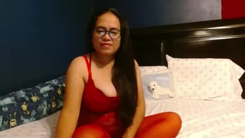 Snapshot of gorgeouslyn09 chatting on 1, 12, 2025 gorgeouslyn09 online show from 1, 12, 2025