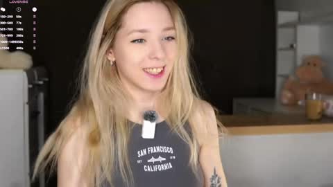 Luna online show from 6, 4, 2026