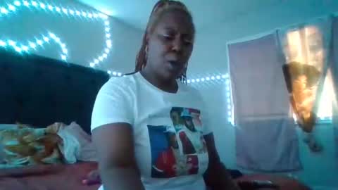 Snapshot of gotcake713 chatting on 26, 9, 2025 Sue Goddess online show from 26, 9, 2025