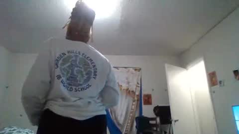 Snapshot of gotcake713 chatting on 3, 11, 2025 Sue Goddess online show from 3, 11, 2025