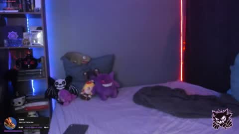 Snapshot of goth_stein chatting on 22, 5, 2026 Engel Please help me to reach 50 thumbs up online show from 22, 5, 2026