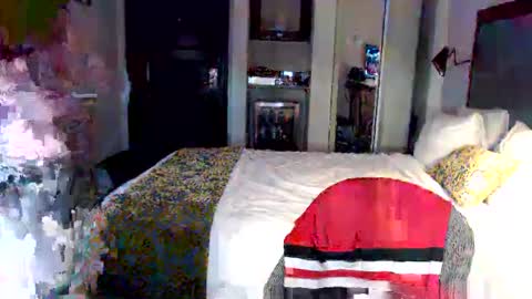 Snapshot of gothbaby305 chatting on 3, 12, 2024 gothbaby305 online show from 3, 12, 2024