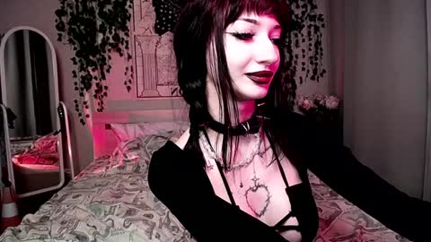 Snapshot of gothdesss chatting on 24, 12, 2024    online show from 24, 12, 2024