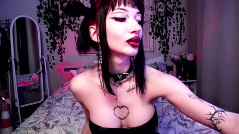 Snapshot of gothdesss chatting on 24, 12, 2024    online show from 24, 12, 2024