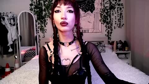 Snapshot of gothdesss chatting on 15, 1, 2025    online show from 15, 1, 2025