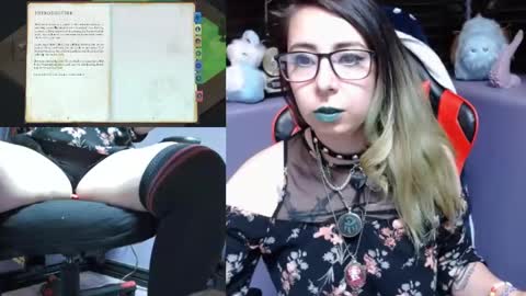 Snapshot of gothic_cutie chatting on 6, 5, 2026 gothic_cutie online show from 6, 5, 2026