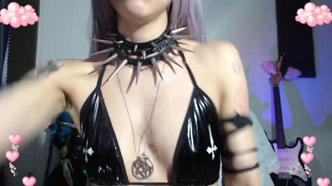 Snapshot of gothicute chatting on 11, 12, 2024 online show from 11, 12, 2024