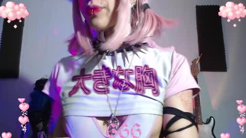 Snapshot of gothicute chatting on 6, 1, 2025 online show from 6, 1, 2025