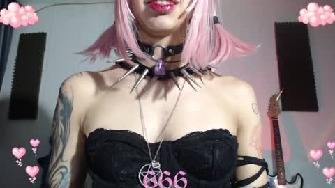 Snapshot of gothicute chatting on 11, 1, 2025 online show from 11, 1, 2025