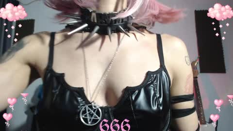 Snapshot of gothicute chatting on 16, 1, 2025 online show from 16, 1, 2025