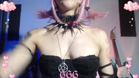 Snapshot of gothicute chatting on 19, 1, 2025 online show from 19, 1, 2025