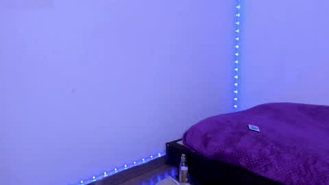 Snapshot of gothpeachs chatting on 21, 11, 2025 Laia online show from 21, 11, 2025