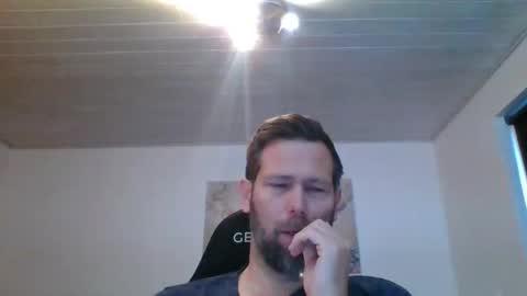 Snapshot of gottalop chatting on 17, 11, 2025 gottalop online show from 17, 11, 2025