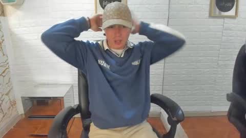 Snapshot of gotyck_boy chatting on 17, 12, 2025 Zack online show from 17, 12, 2025