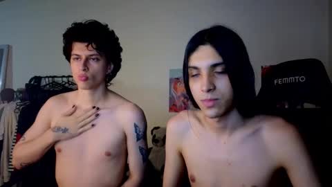 Snapshot of gowther__ chatting on 25, 10, 2025 angelito tu novio online show from 25, 10, 2025