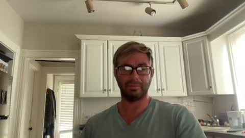 Snapshot of gr33nvap chatting on 15, 7, 2026 Cuddleguy online show from 15, 7, 2026