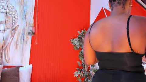 Snapshot of grace_miller19 chatting on 8, 11, 2025 grace online show from 8, 11, 2025