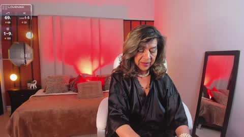 Snapshot of graceelizabeth_ chatting on 12, 1, 2025 Zuly online show from 12, 1, 2025