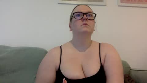 Snapshot of graceloves69 chatting on 14, 5, 2026 Grace Loves online show from 14, 5, 2026
