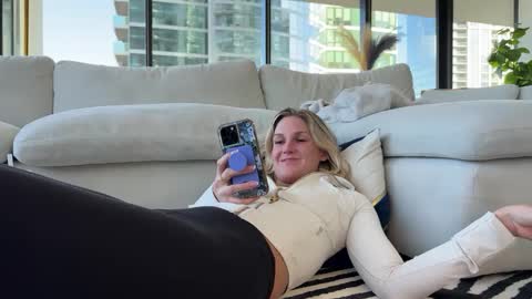 Gracie Mae online show from 1, 3, 2025