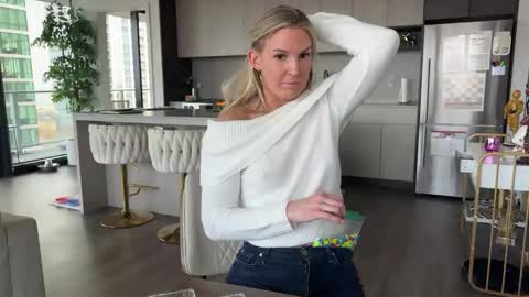 Gracie Mae online show from 22, 11, 2025