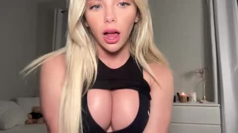 Snapshot of gracieparker chatting on 18, 2, 2025 Gracie online show from 18, 2, 2025