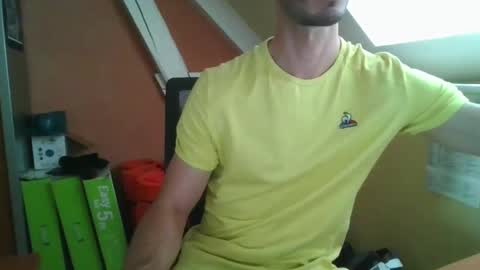 Snapshot of grandbi chatting on 2, 12, 2024 grandbi online show from 2, 12, 2024