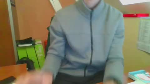 Snapshot of grandbi chatting on 8, 1, 2025 grandbi online show from 8, 1, 2025