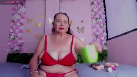Mi Name is violeta  online show from 25, 6, 2026