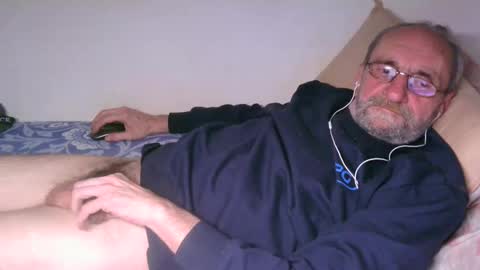 Snapshot of grandpa_mark chatting on 30, 12, 2024 Mark online show from 30, 12, 2024