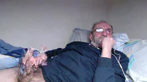 Snapshot of grandpa_mark chatting on 28, 2, 2025 Mark online show from 28, 2, 2025