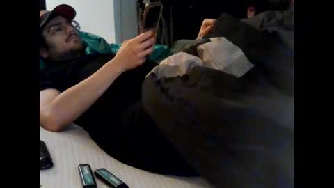 Snapshot of gratiotony chatting on 1, 12, 2025 Get US to 1000 you wont be disapointed online show from 1, 12, 2025