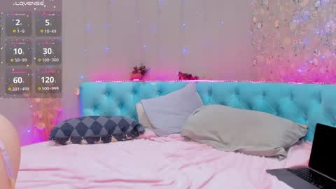 April online show from 31, 12, 2024