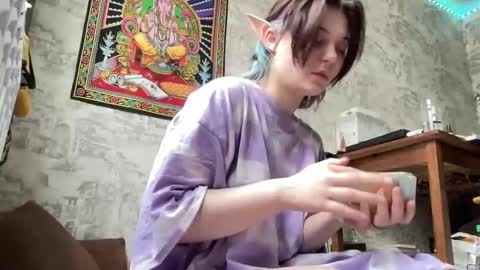 April online show from 17, 2, 2025