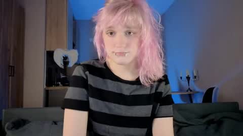 Greg-independent model online show from 12, 4, 2026