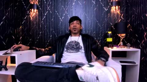 Snapshot of gregory_sforza chatting on 1, 11, 2025 GregorySforza online show from 1, 11, 2025